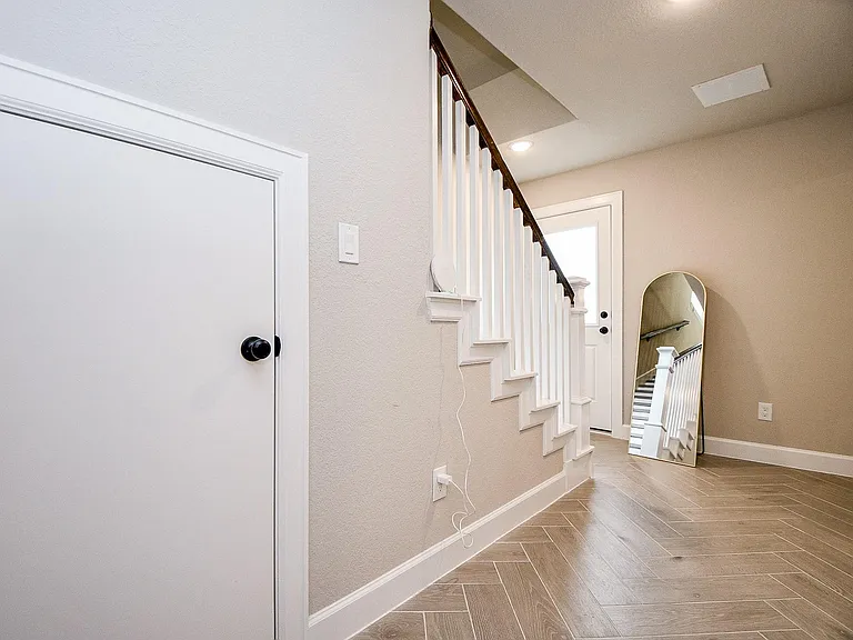 2033 Millbridge Spg S — Photo 10