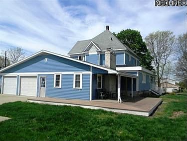 2nd image of 1120 Hazel Ave