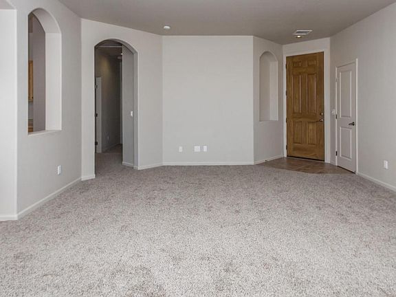 3rd image of 874 Baywood Dr