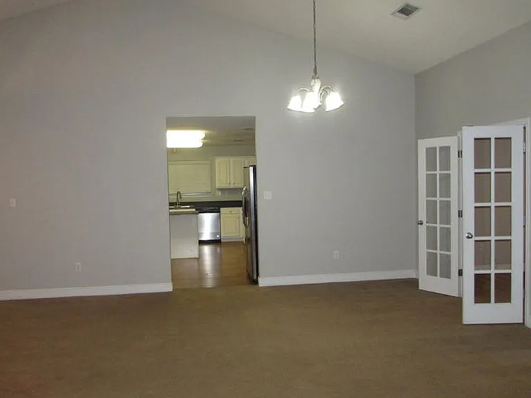 14597 Bruce Cv S — Photo 8