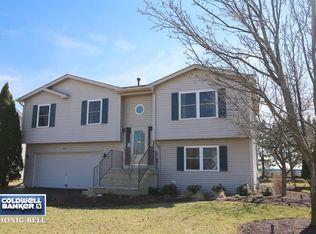 5917 Eaglewood Trl, McHenry, IL 60050