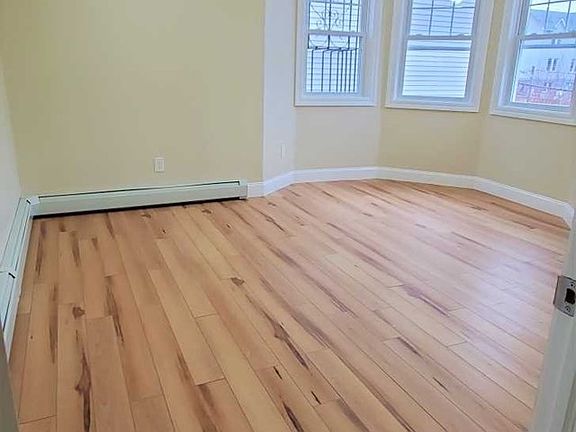 4th image of 491 Broadway Floor 2