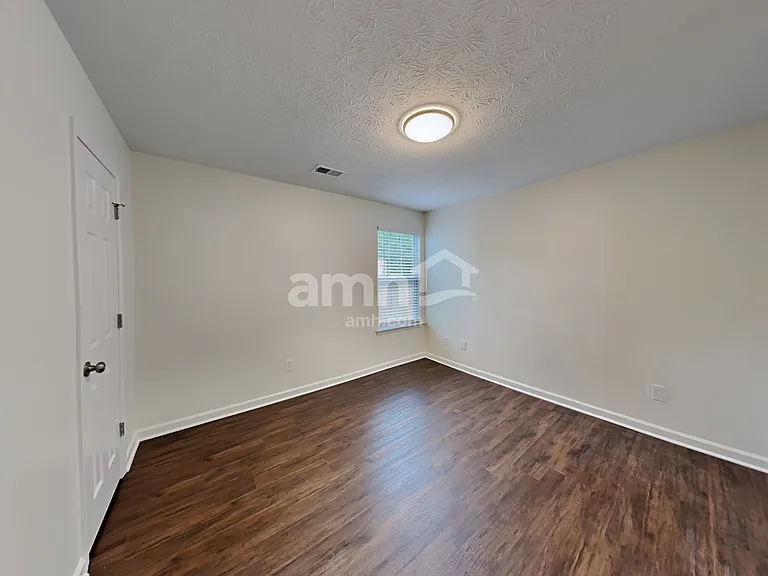 1137 Eastmill Cv — Photo 10