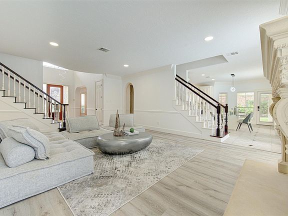 5th image of 13607 Starlight Harbour Ct