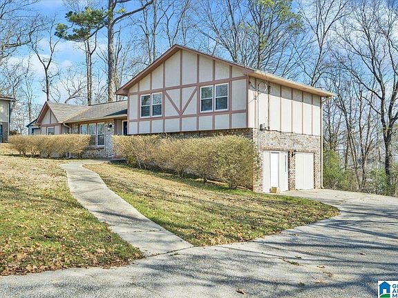 3rd image of 4671 Wooddale Ln