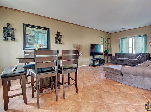 4th image of 249 Samantha Ct