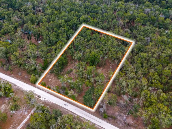 135th Ln, O'Brien, FL 32071