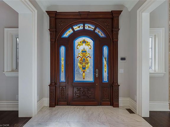 3rd image of 1165 Garden Rd