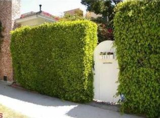 7557 Hampton Ave, West Hollywood, CA 90046