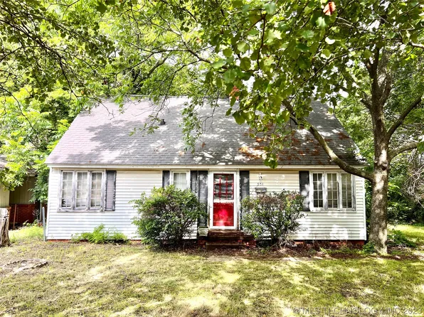 531 N Crownpoint Dr, Ada, OK 74820