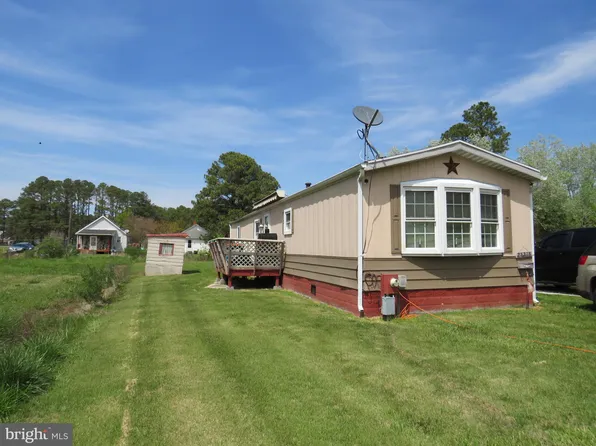 26278 Peach St, Crisfield, MD 21817