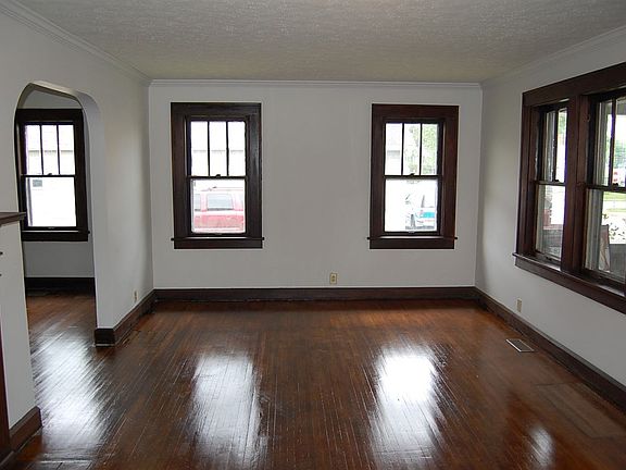 3rd image of 144 N West St