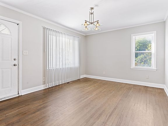 5th image of 21925 Elroy Ave