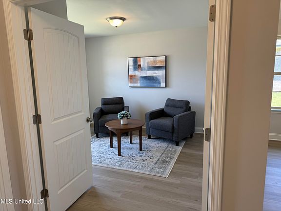 3rd image of 3406 Oodie Ln