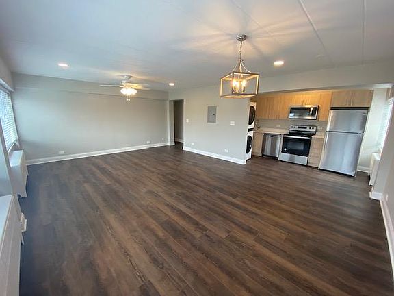 3rd image of 2020 W Farwell Ave #307
