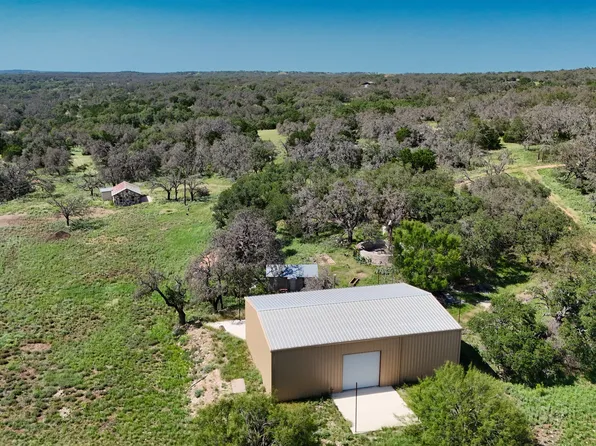 857 Dallas-Josie, Harper, TX 78631