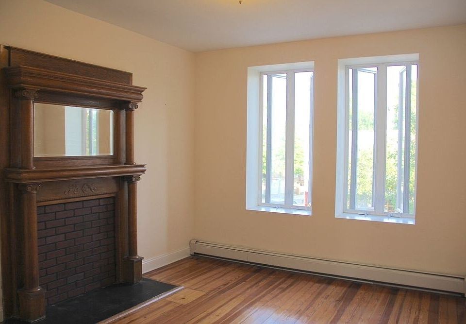 1st image of 317 Greenwood Ave #2
