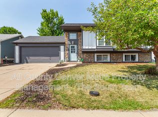 21550 E Alamo Pl, Centennial, CO 80015
