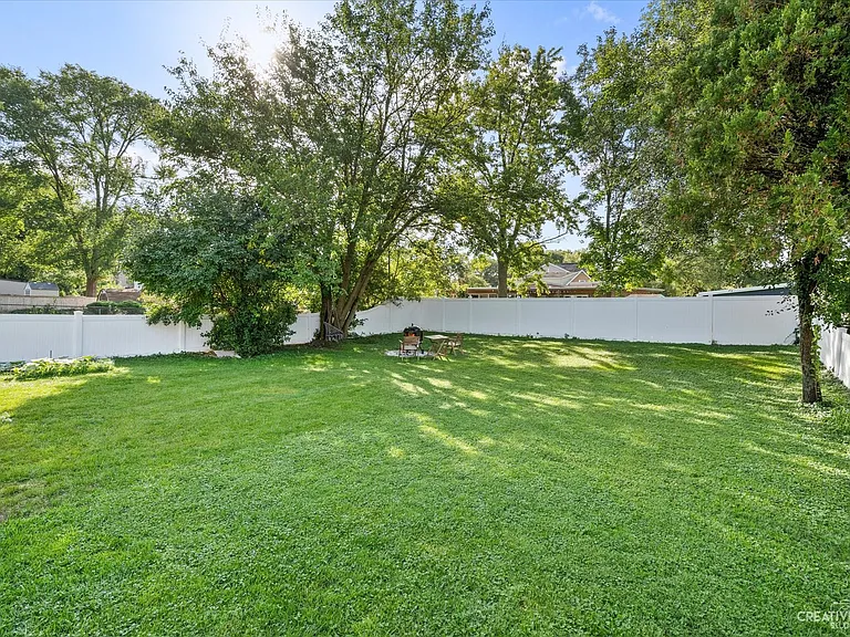235 W Hickory Rd — Photo 21