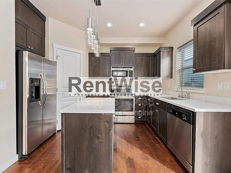 8732 W Pine Valley Ln — Photo 18