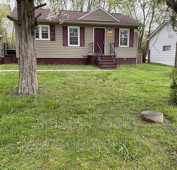 928 Vivian Ave — Photo 1