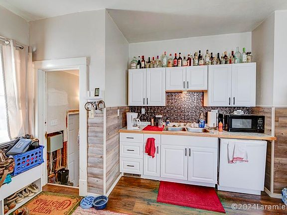 5th image of 1410 Harney St
