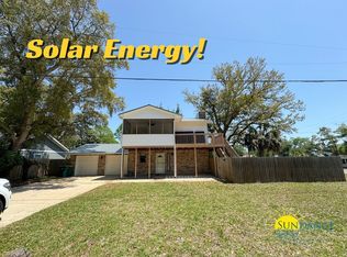 1 3rd St, Shalimar, FL 32579