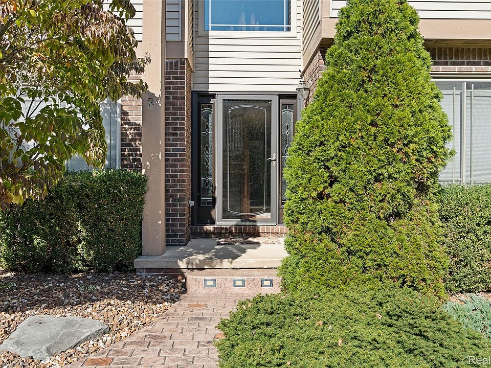 30148 Willow Springs Rd, photo 4