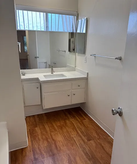 11993 Laurelwood Dr #7 — Photo 2