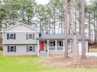 312 Kings Hill Ct, Lawrenceville, GA 30045