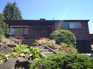 8400 35th Ave SW, Seattle, WA 98126