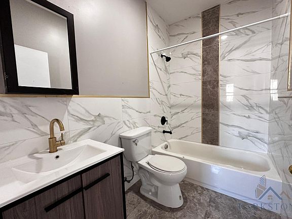 4th image of 141 Monticello Ave #4F