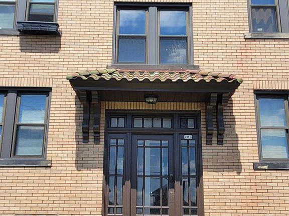 2nd image of 226 Sunnyland Ave APT 3