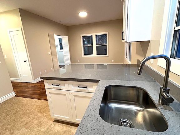 4th image of 1809 Filbert St #A1