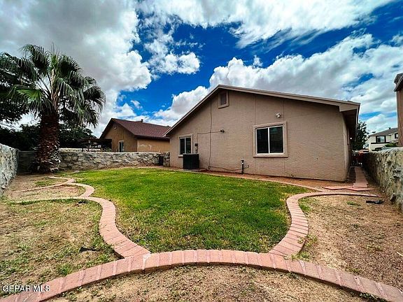 3rd image of 12411 Sombra Grande Dr