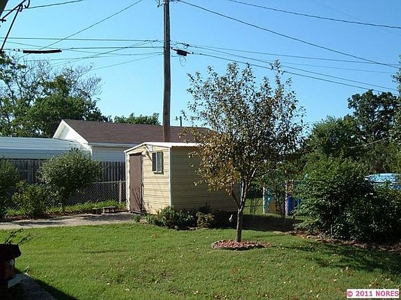 2nd image of 121 E Mill Ave