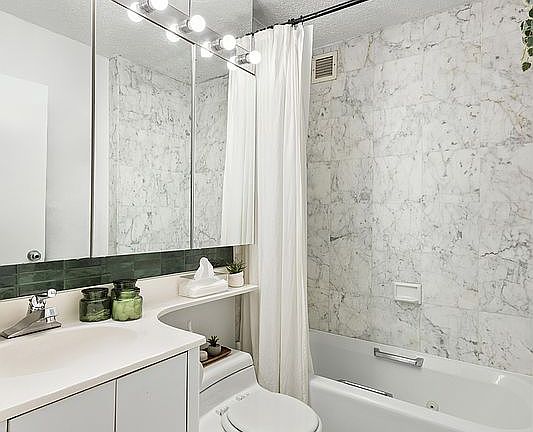 5th image of 404 E 79th St APT 11C