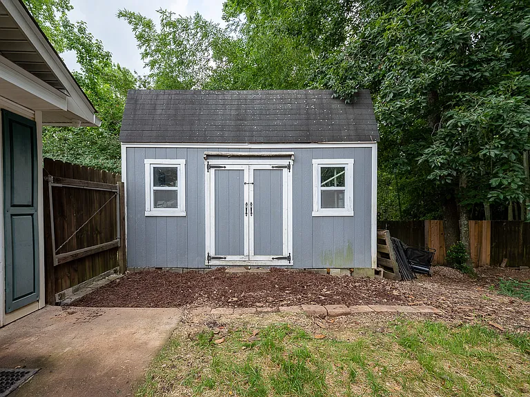 1018 Durban Dr — Photo 23