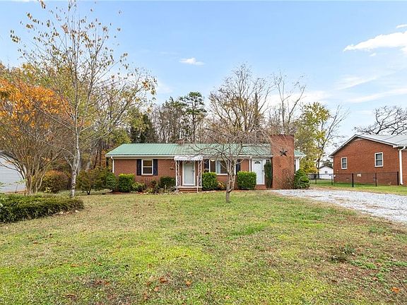2nd image of 361 Garland Dr