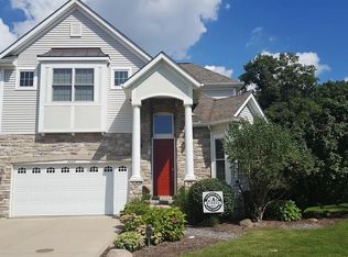 26827 Rue Saint Gabriel Ct, Warrensville Heights, OH 44128