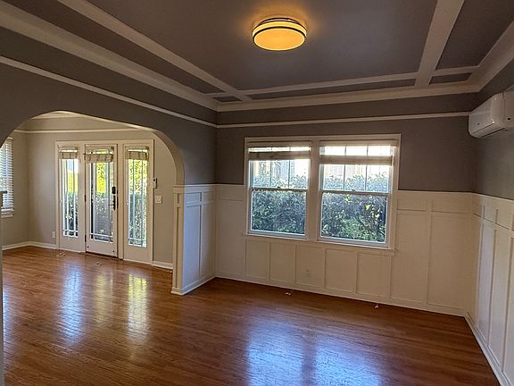 5th image of 646 N Mar Vista Ave #640