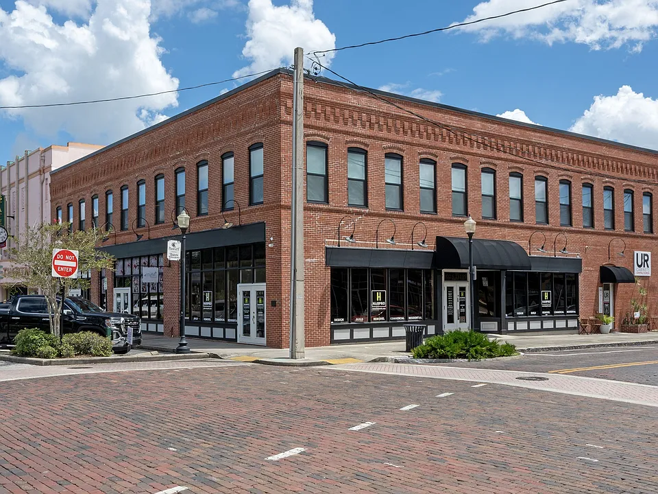 115 E Arden Mays Blvd #202