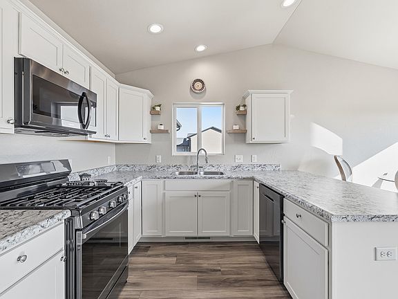 4th image of 24008 Bridle Ridge Rd