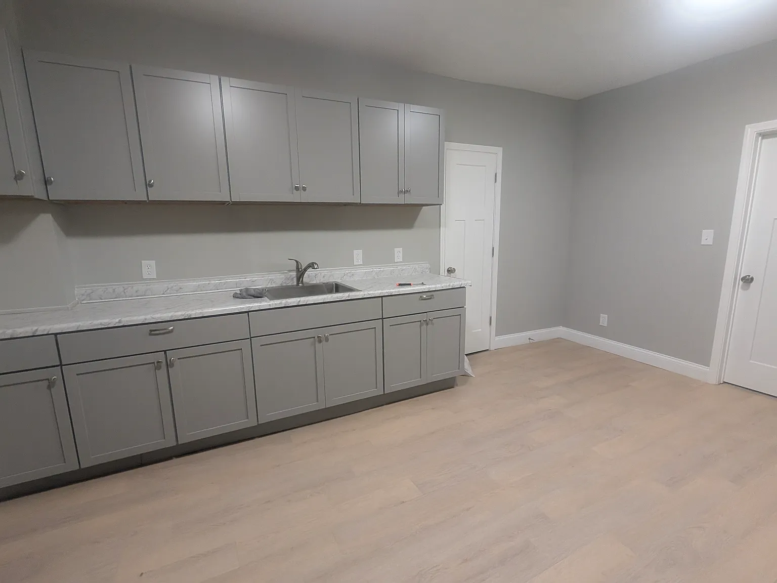 4168 Rocky River Dr — Photo 3