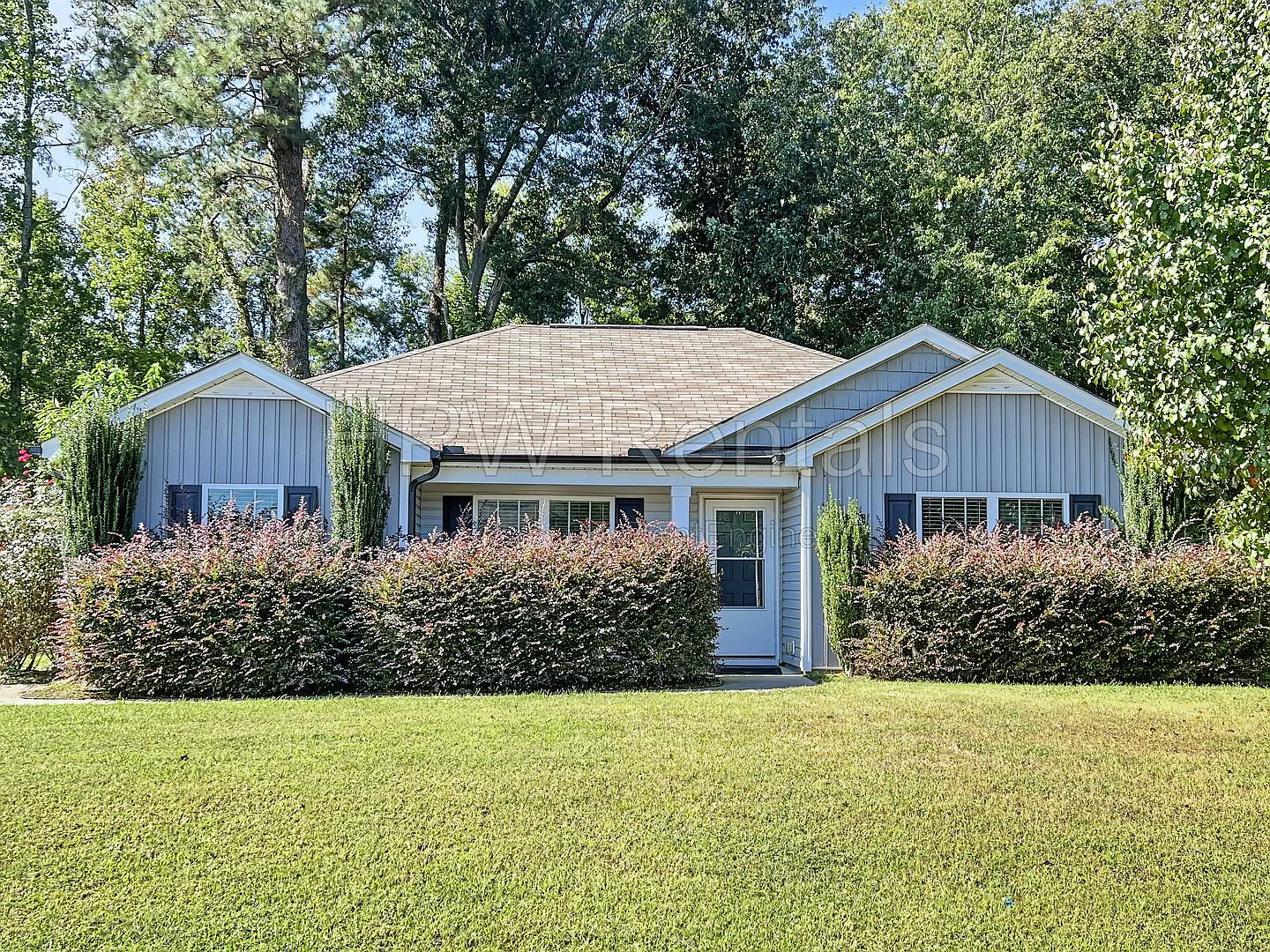 3 bed, 2.0 bath, 1200 sqft, $1,750 — Photo 1