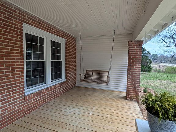 3rd image of 1731 N Feemster Lake Rd