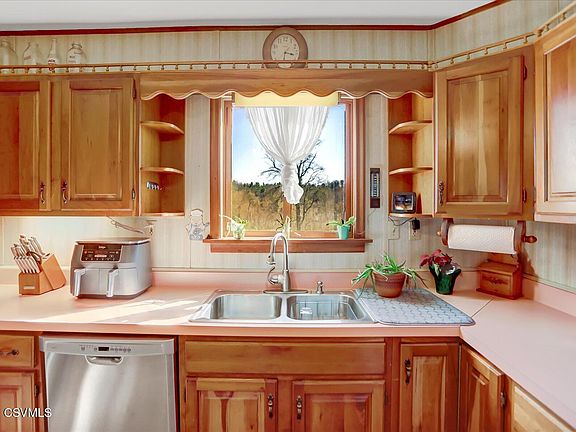 2nd image of 3789 Ridge Rd