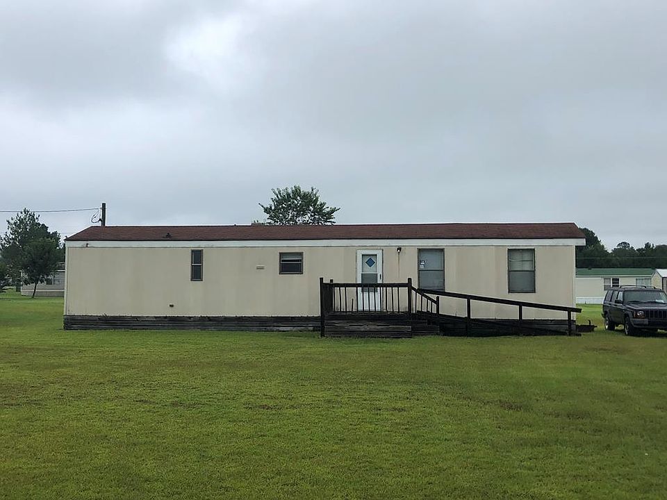 1st image of 833 Scott Dr