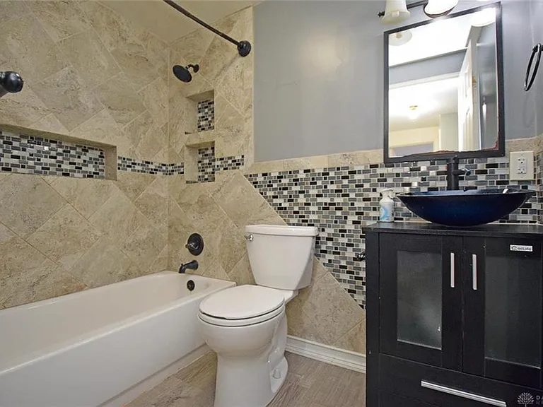 5359 Dunmore Dr — Photo 6