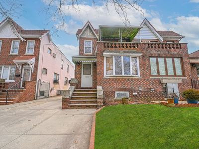 8706 Union Tpke, Glendale, NY, 11385